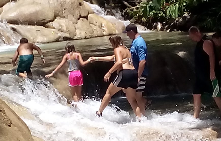 Double WaterFalls Dunn’s River Blue Hole Private Driver