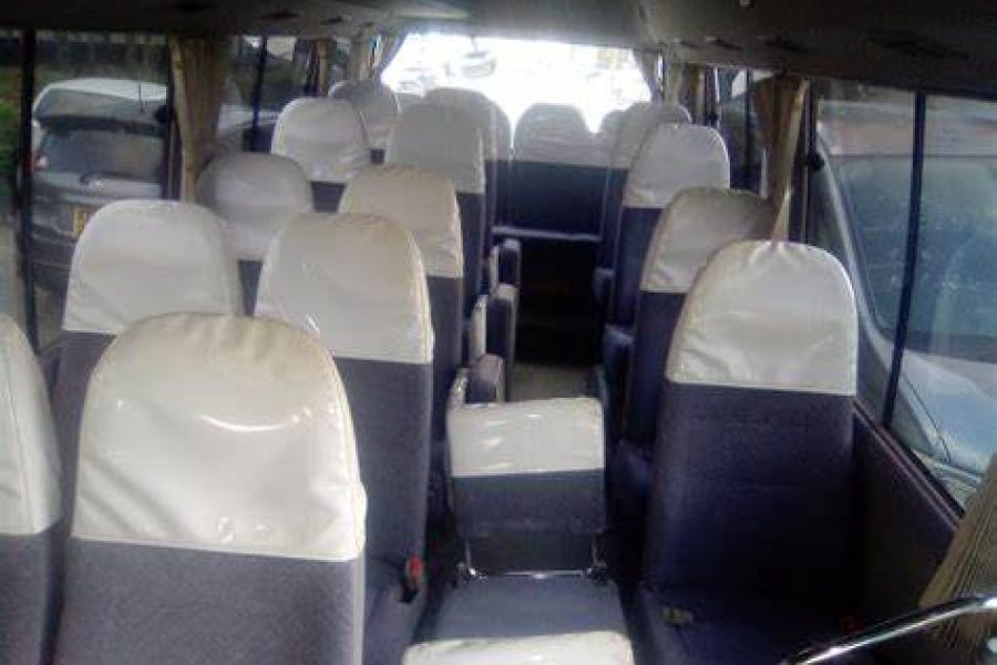 COASTWR BUS 22 SEATER