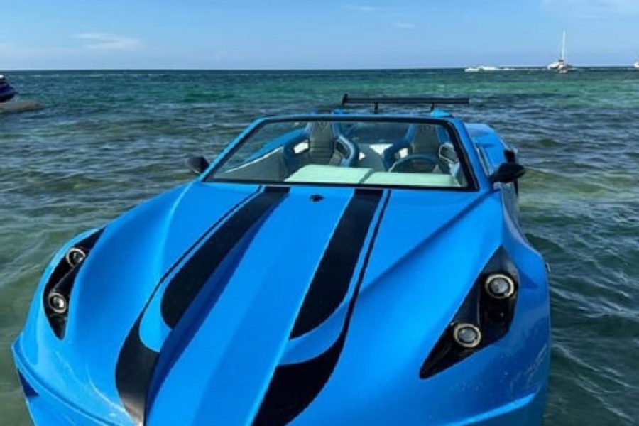 jet car on water speed ride