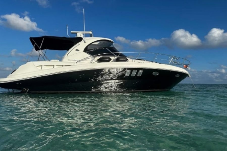Cayman Islands private boat charter
