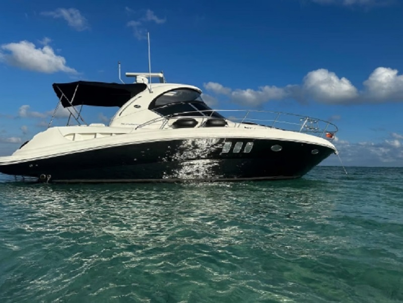 Cayman Islands private boat charter