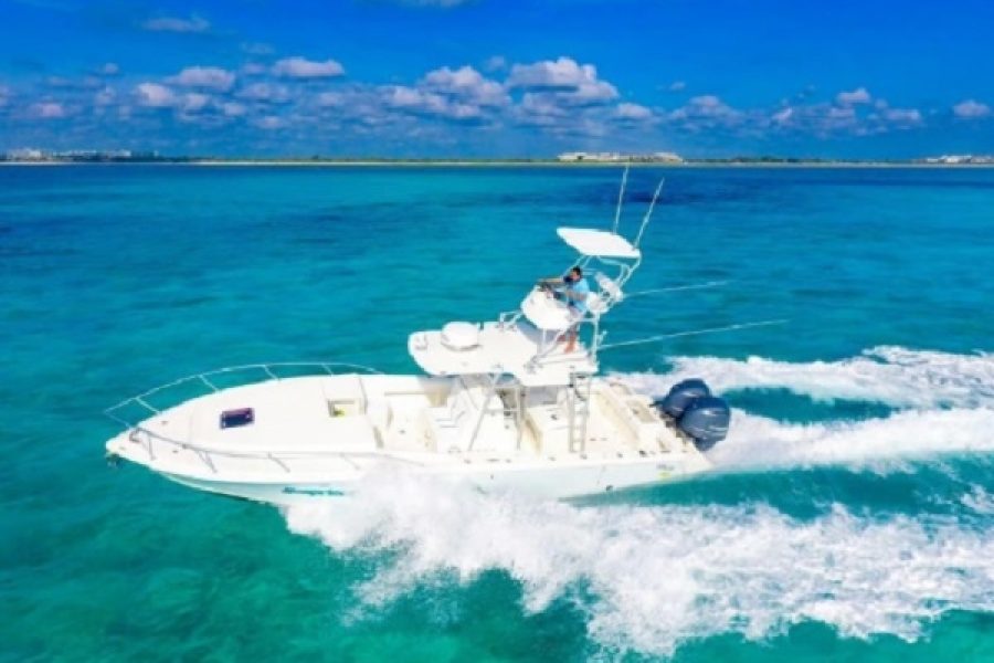 PRIVATE 8 PERSON MOTOR BOAT COZUMEL
