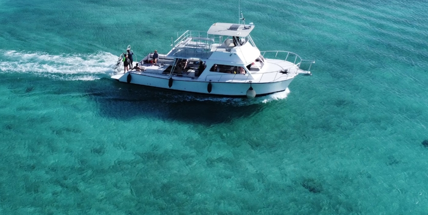 large group private boat rental Grand Cayman,