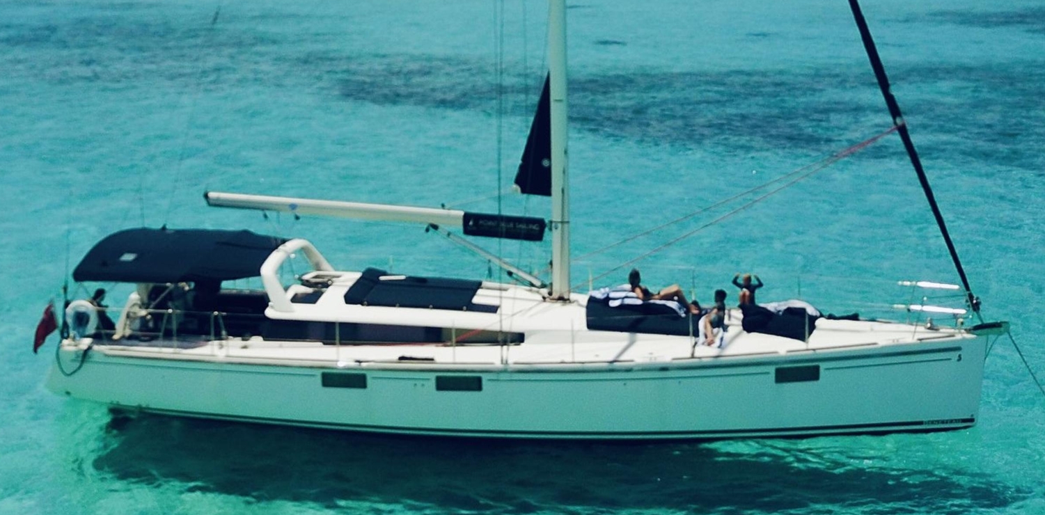 sunset yacht cruise Grand Cayman, private yacht for couples Grand Cayman, Grand Cayman yacht charter for sightseeing and relaxation