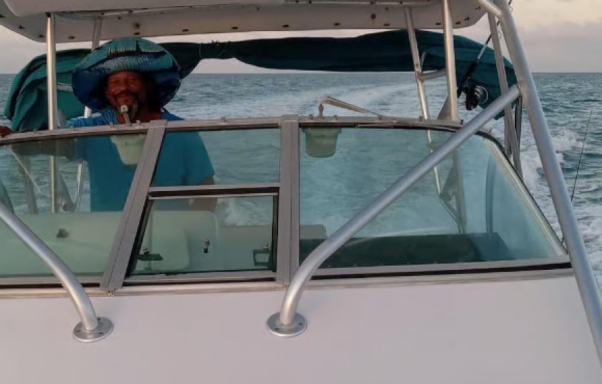 Private Stingray City & Snorkeling Charter Grand Cayman