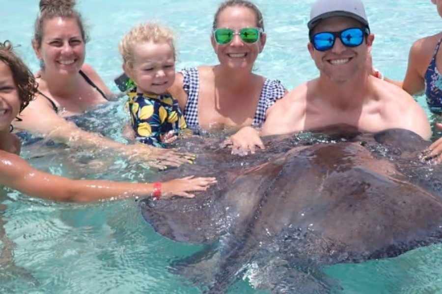 private-stingray-city-snorkeling-charter-grand-cayman
